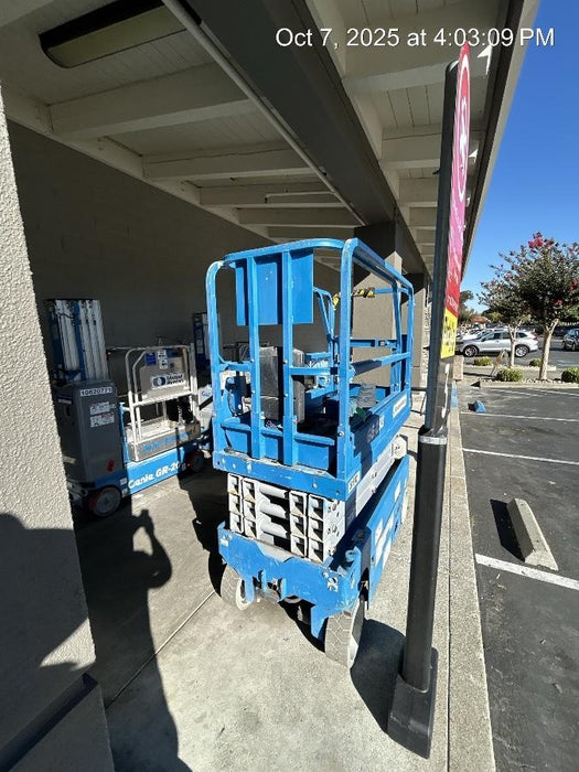 2019 Genie GS-1930 Half Height Swing Gate, 800W Inverter