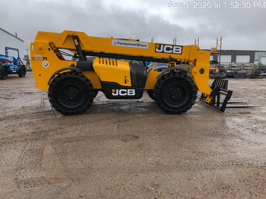 2020 JCB 509-42 Canopy, Solid Tires, Work Lights, Beacon, Aux Hydraulics, Back up Alarm, Lifting Eye, ES Decals