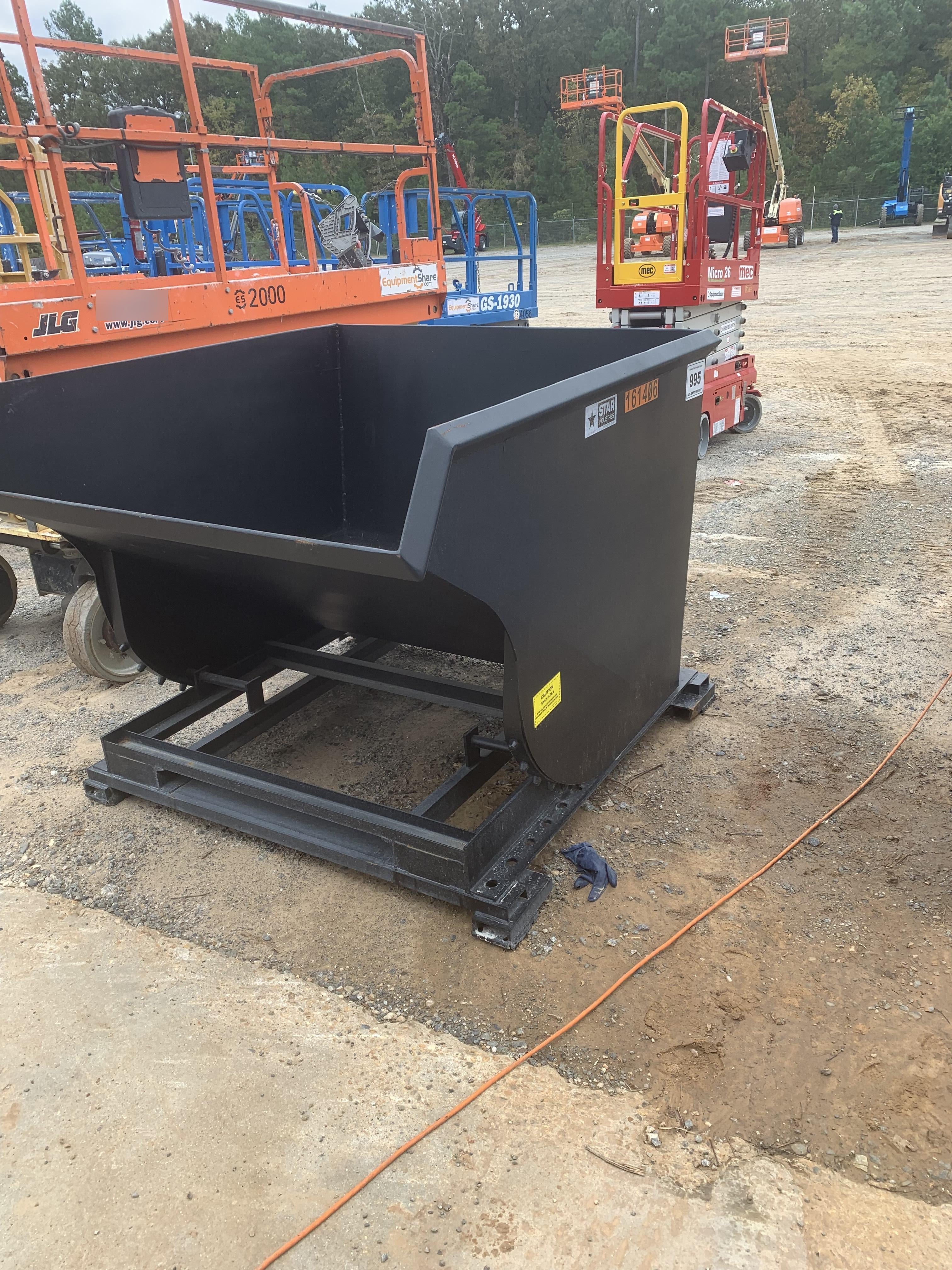 2021 STAR INDUSTRIES M-1820 - Self-Dump Hopper