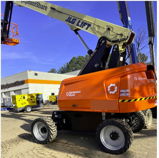2023 JLG 660SJ