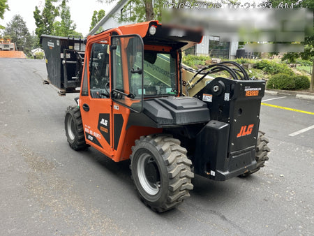 2025 JLG 519