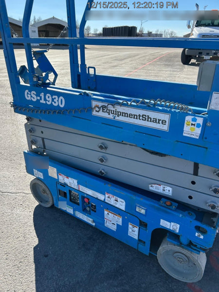 2019 Genie GS-1930 Fixed Rails with Chain Entry