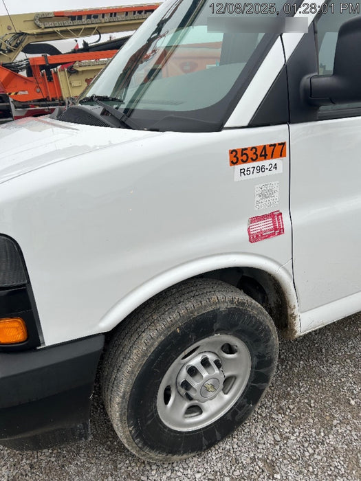 2023 CHEVROLET Express Van - Rental