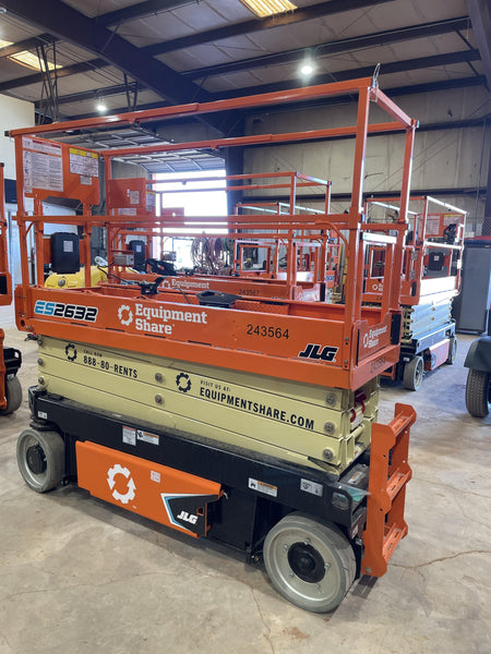2022 JLG ES2632