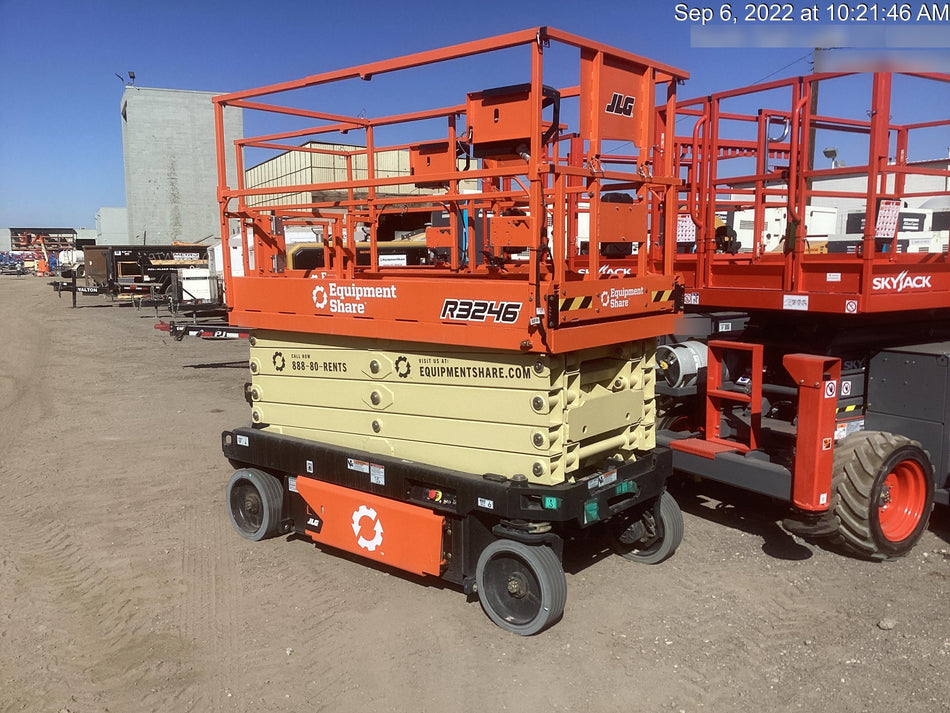 2022 JLG R3246