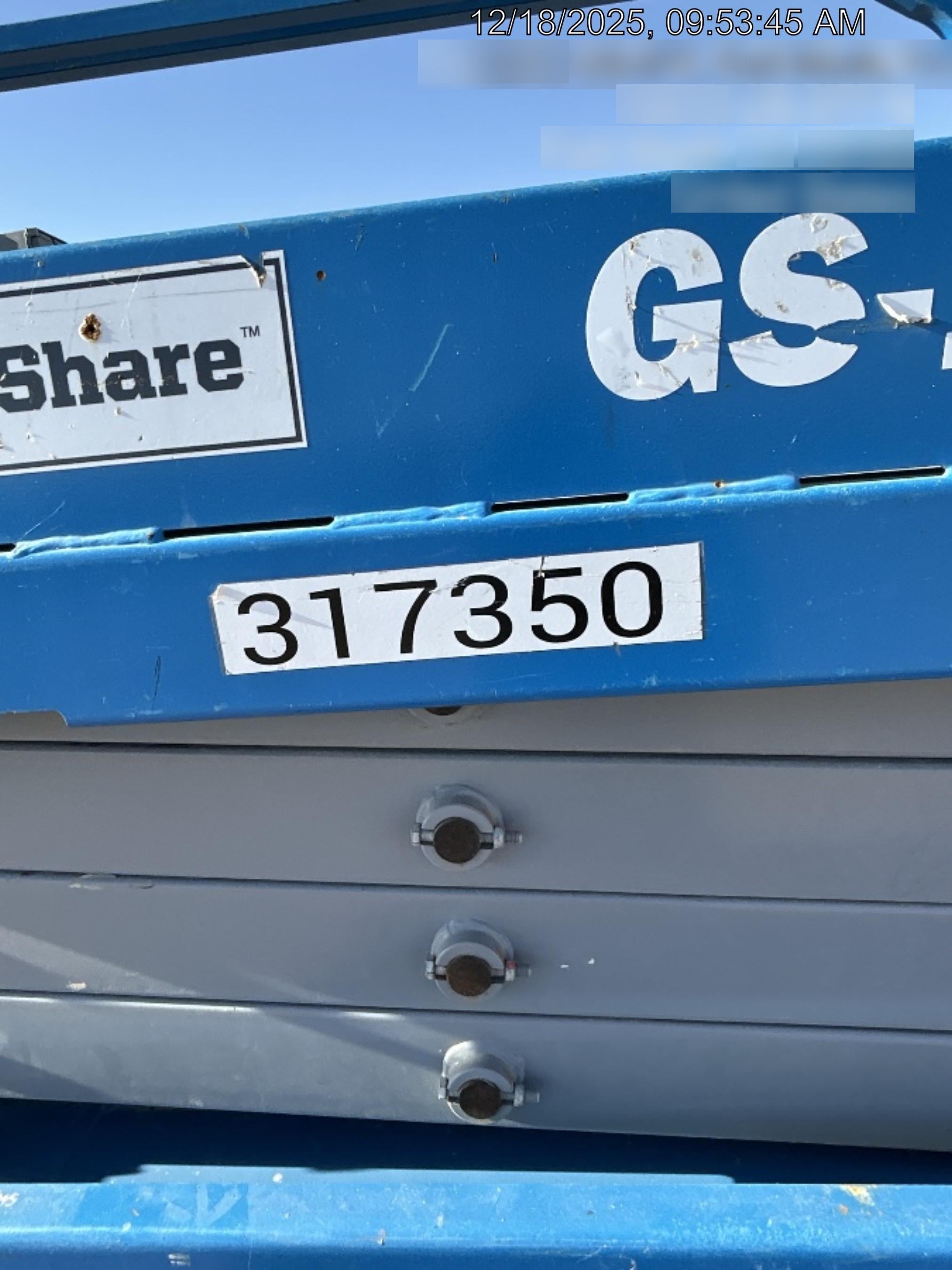 2023 GENIE GS-1932