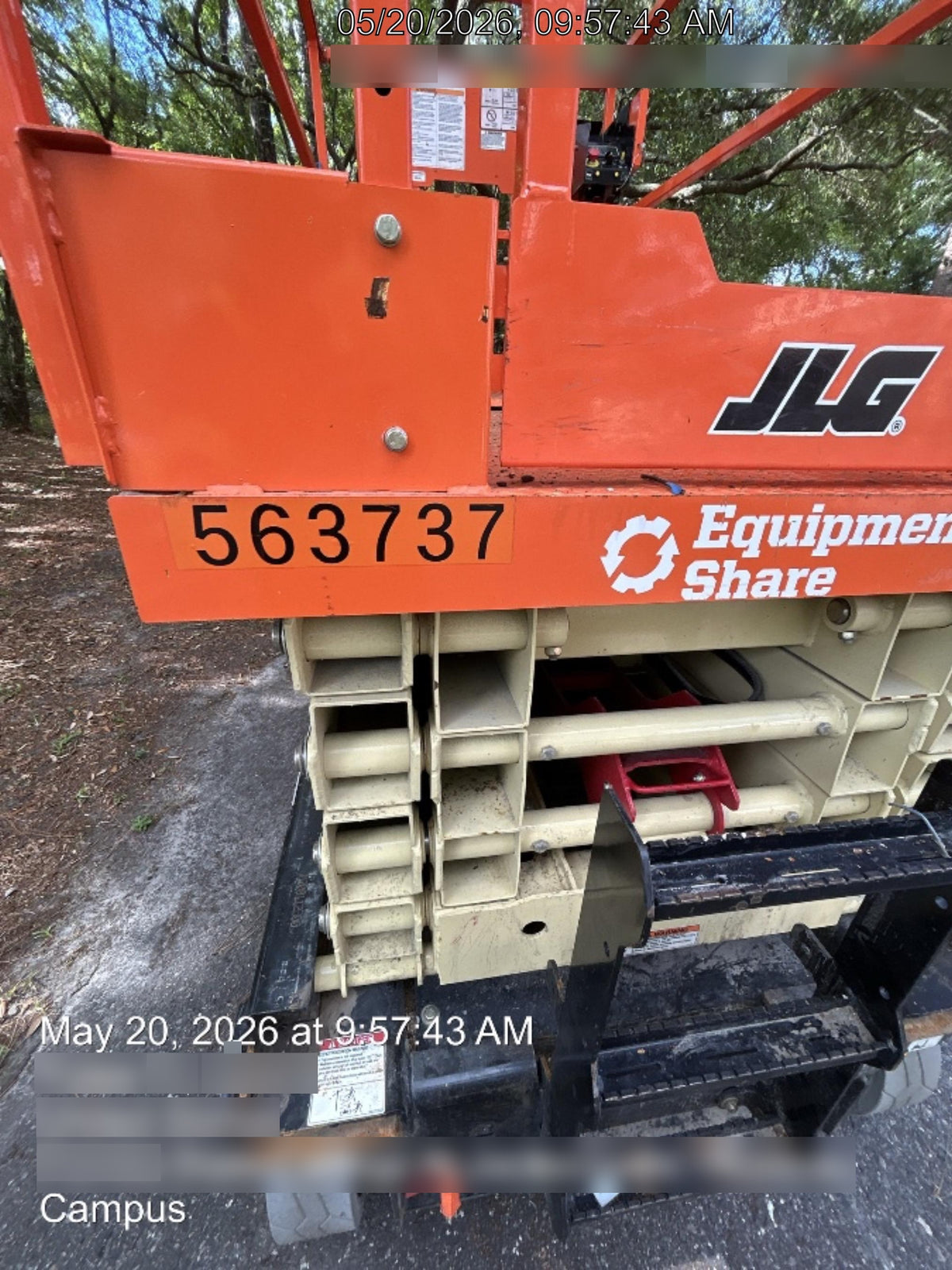 2025 JLG ES3246