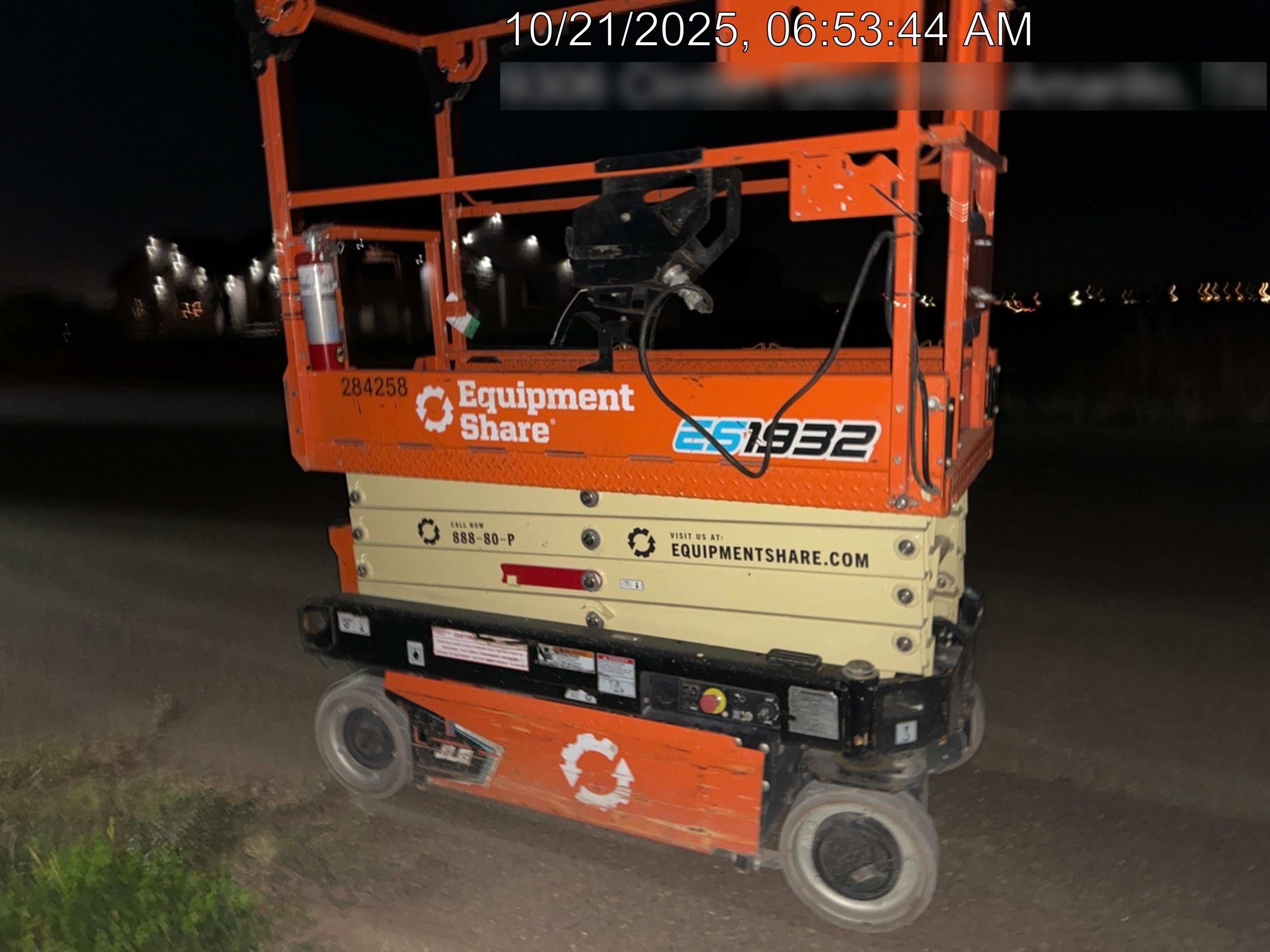 2022 JLG ES1932