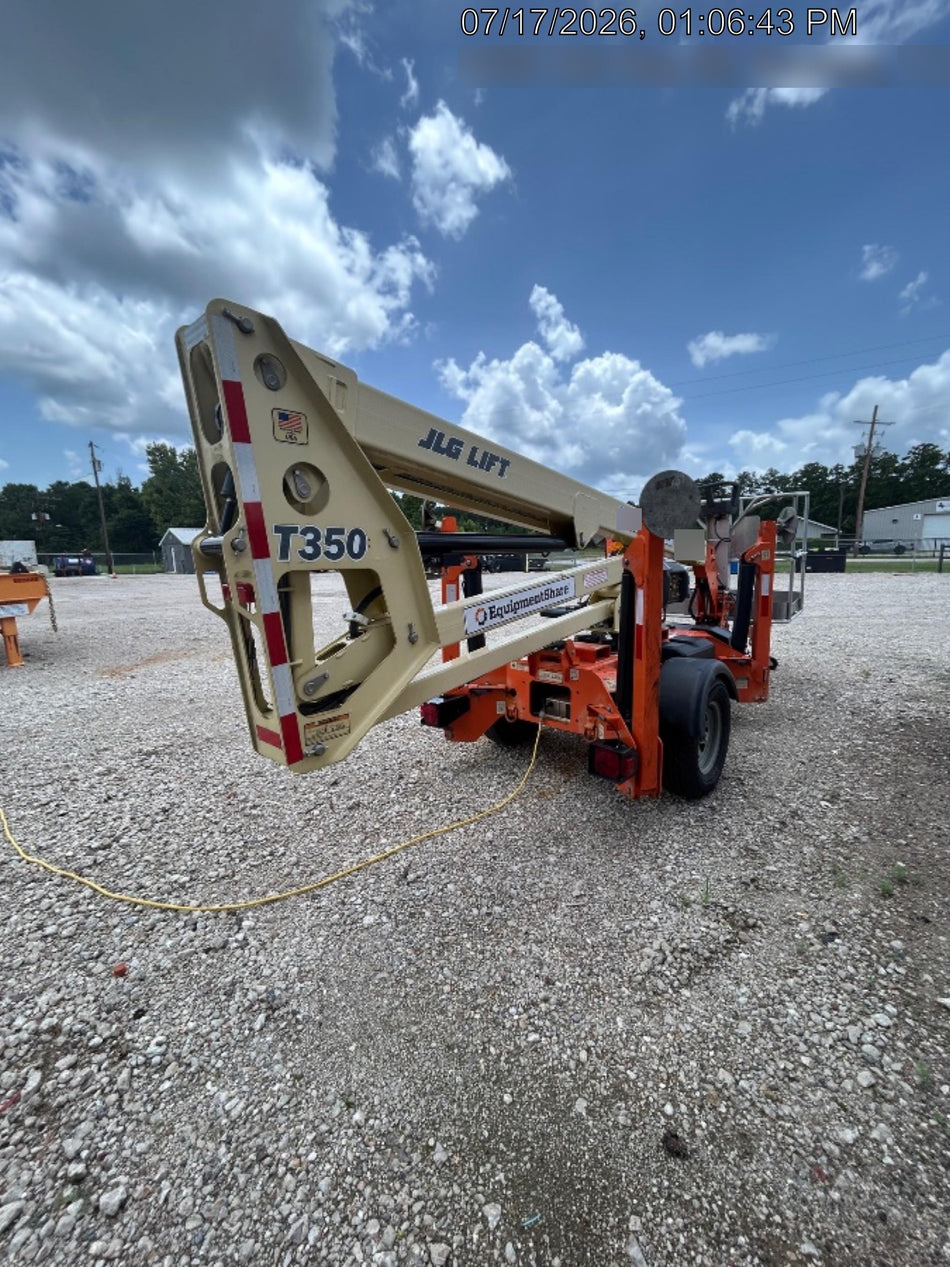 2021 JLG T350