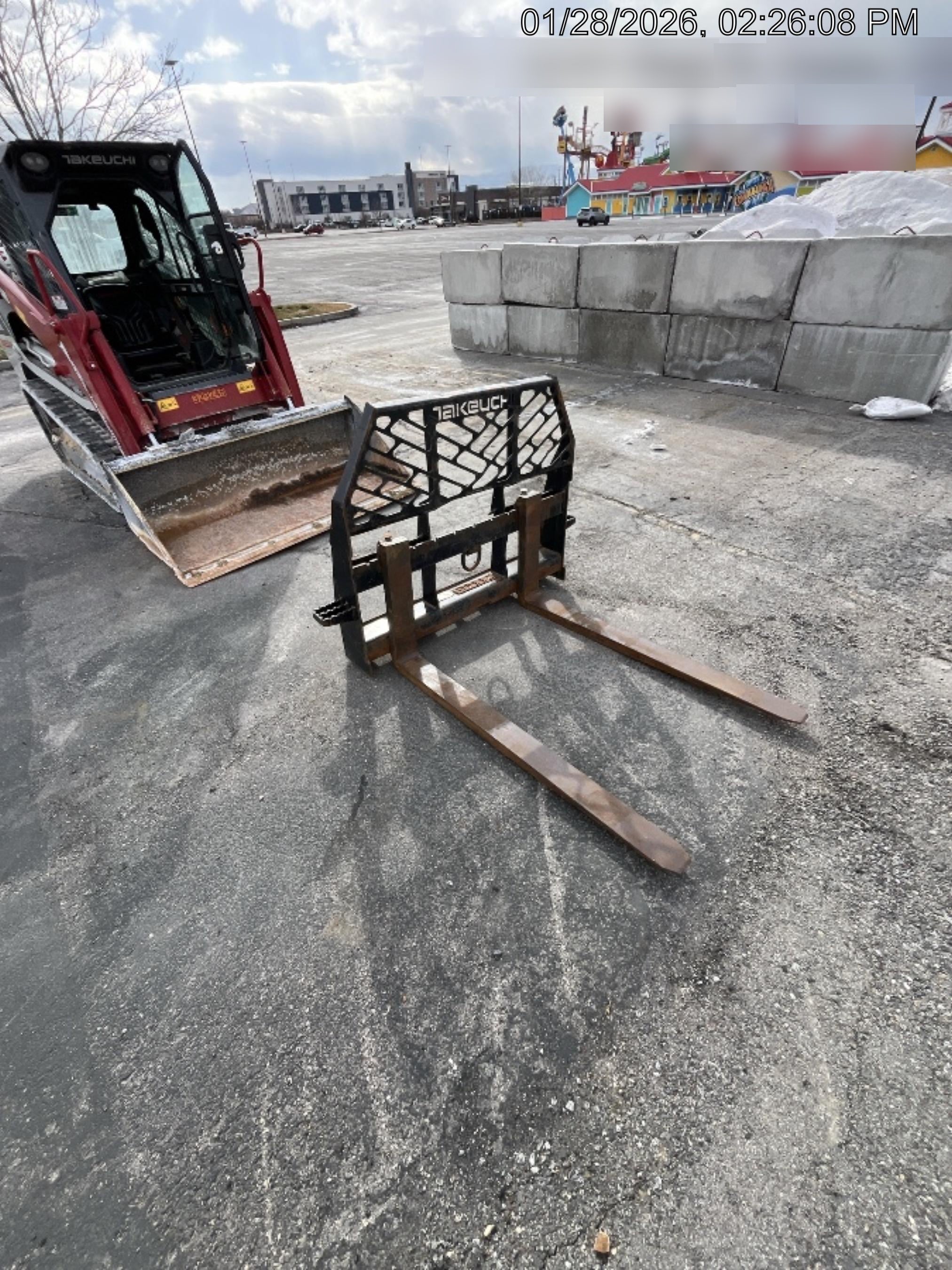 2018 ARROW MATERIAL HANDLING 48" Pallet Forks - Arrow