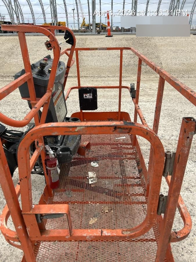 2023 JLG 660SJ