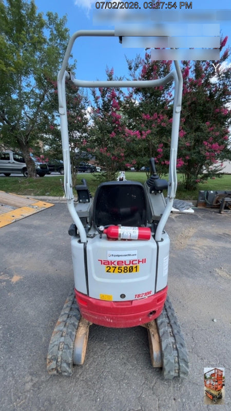 2022 TAKEUCHI TB210R