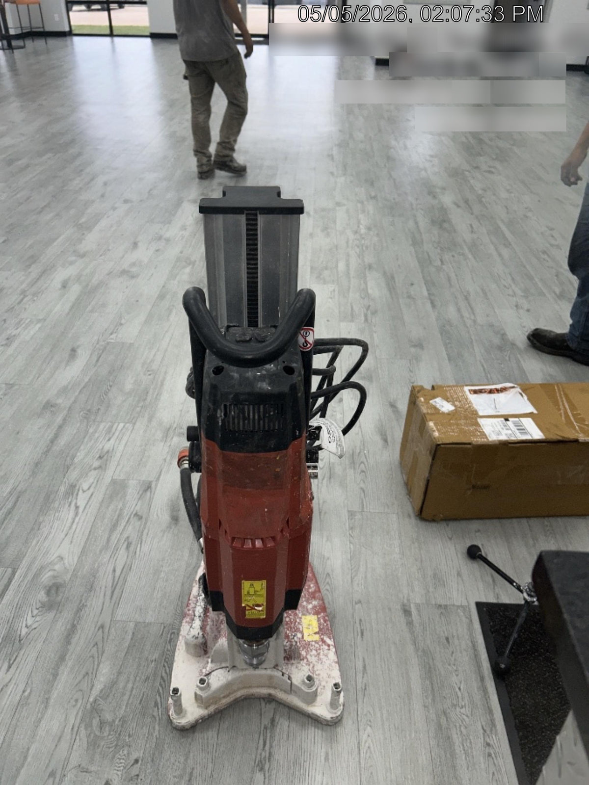 2023 HILTI DD250E