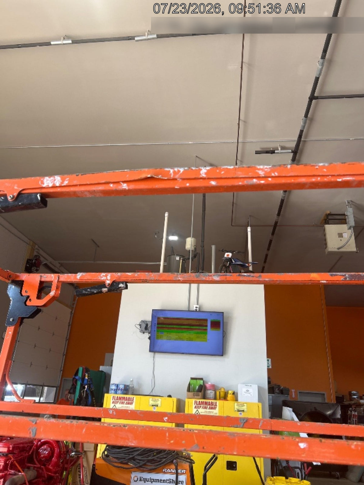 2021 JLG ES1932