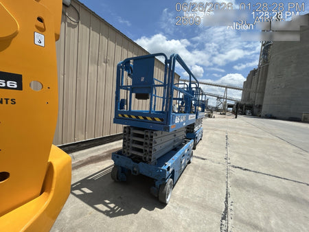 2022 GENIE GS-3246