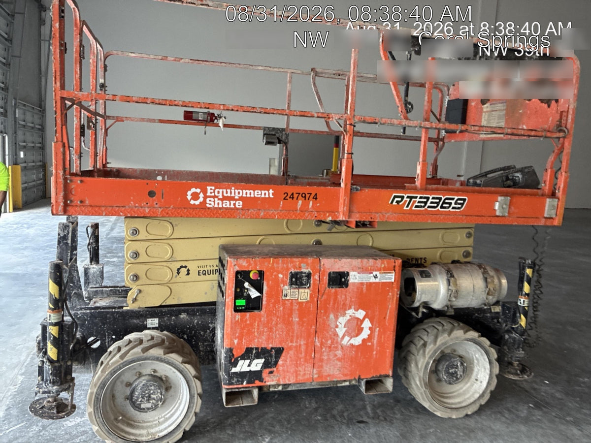 2022 JLG RT3369