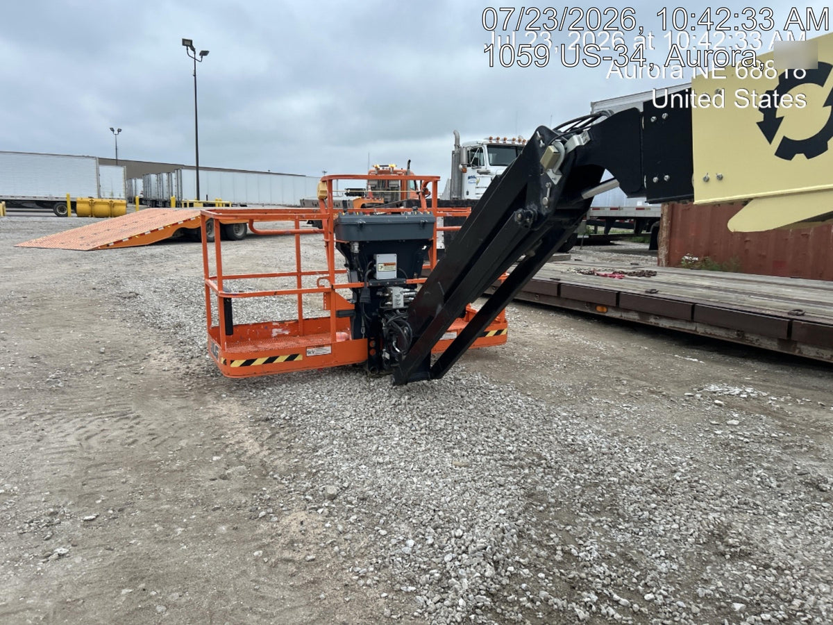 2023 JLG 660SJ