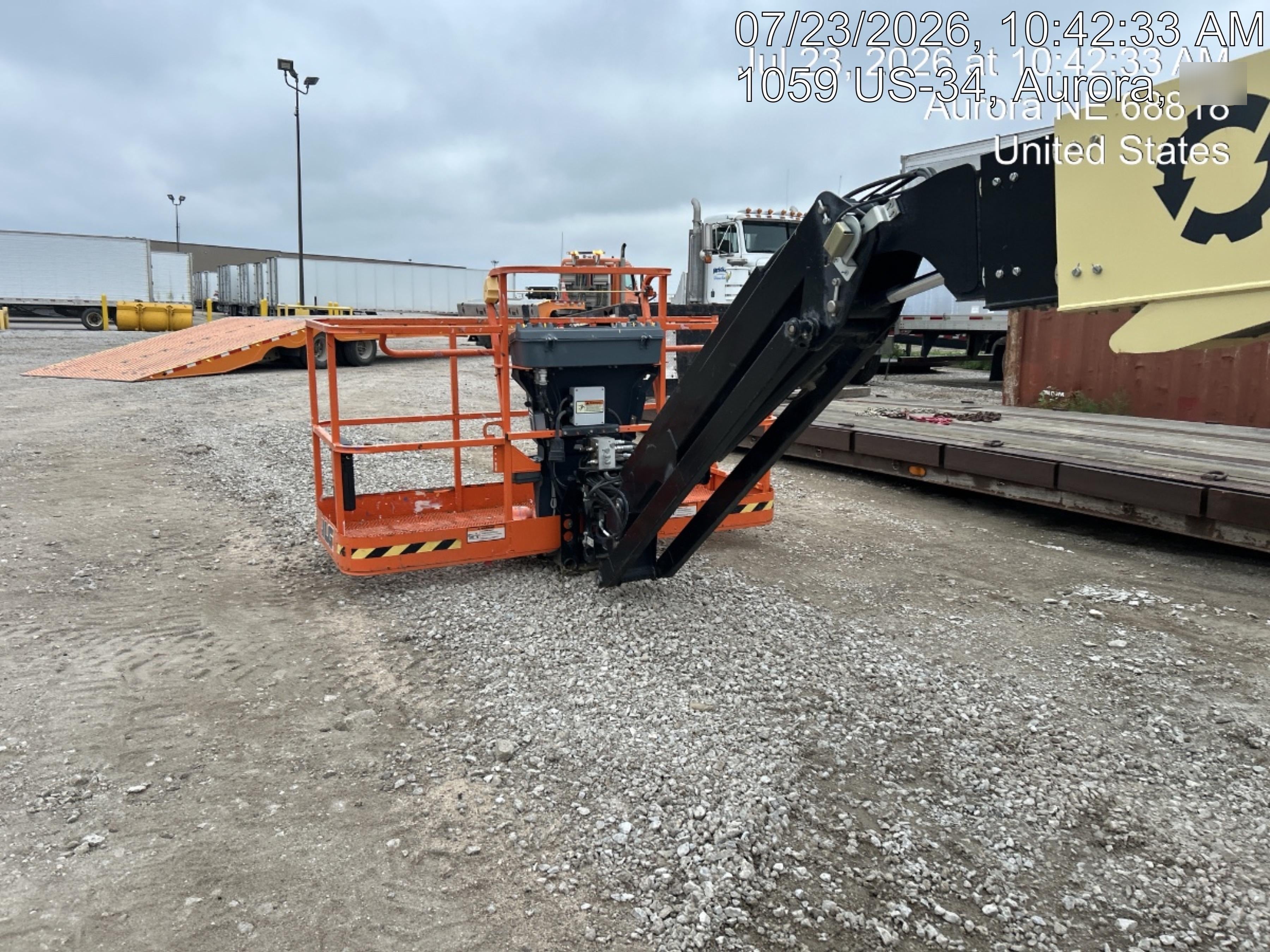 2023 JLG 660SJ