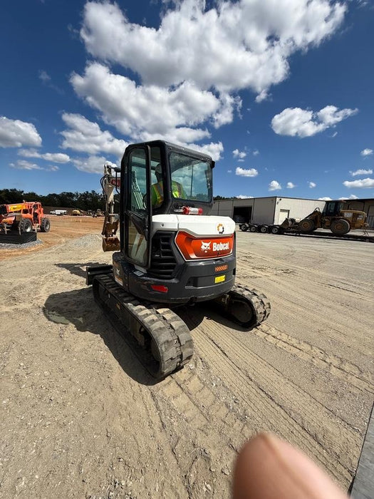 2022 Bobcat E50 Cab/Heat/Air, Rubber Tracks, Manual QC, Hydraulic Thumb