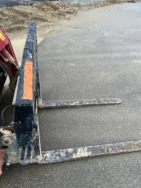 2022 PALADIN 48" Pallet Forks - Paladin