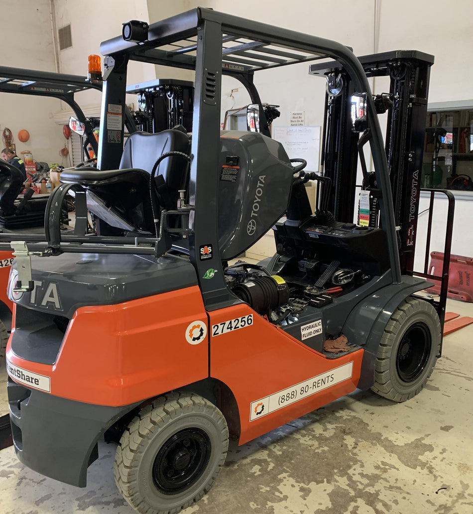 2022 TOYOTA 50-8FGU25