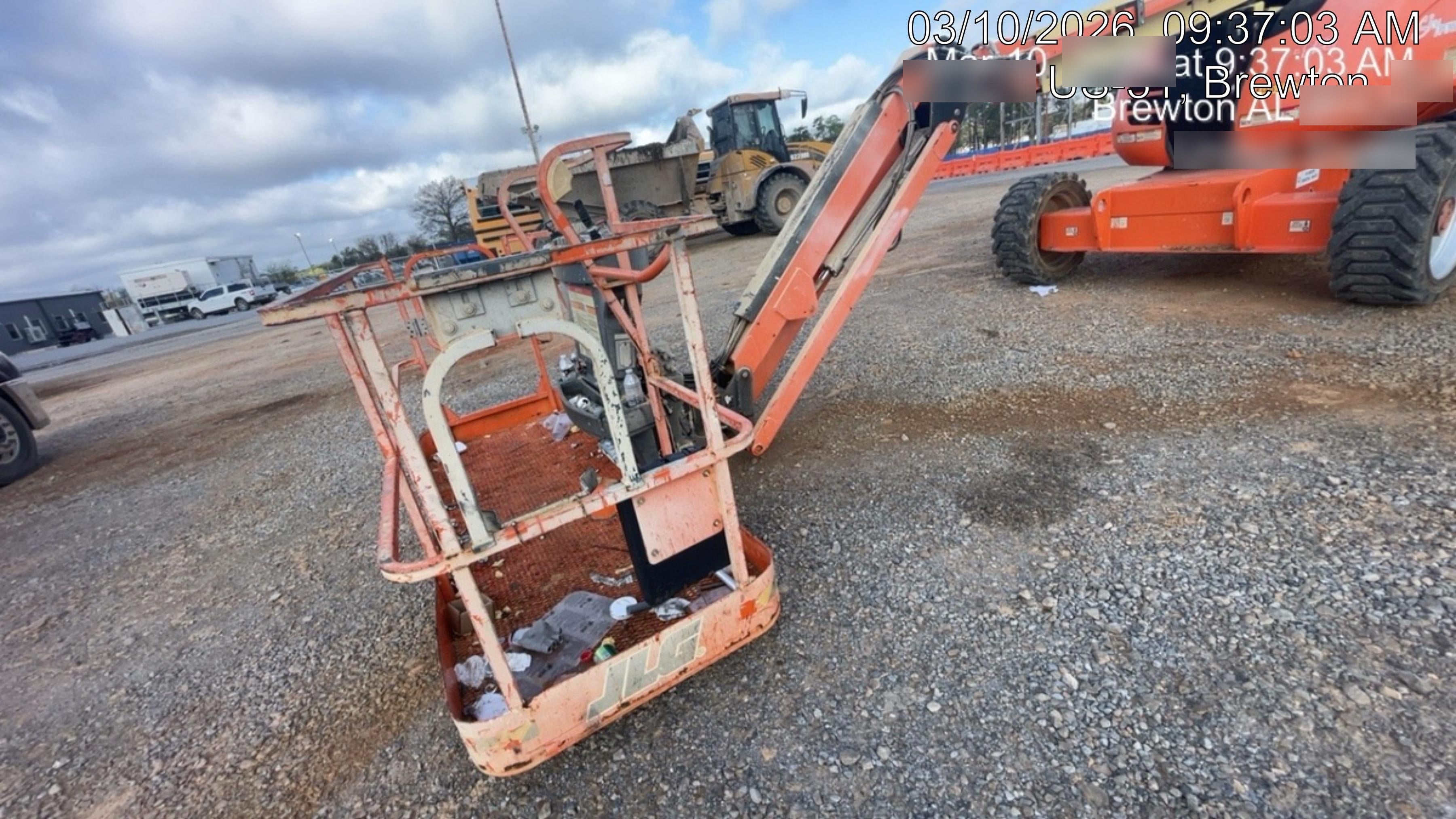 2021 JLG 600AJ