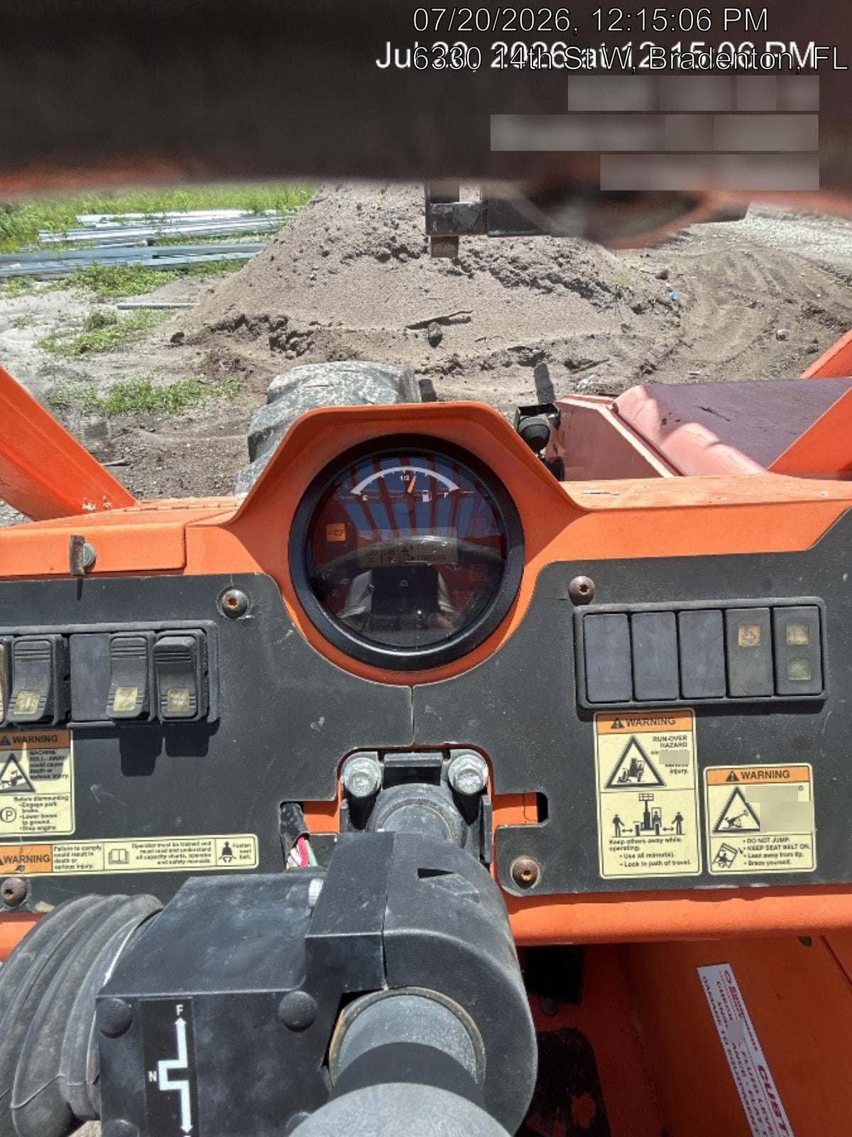 2017 SKYTRAK 8042