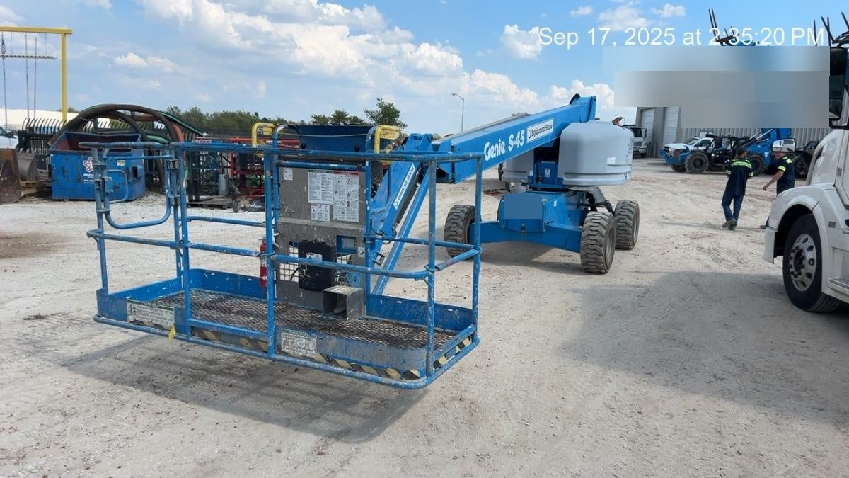 2018 GENIE S-45