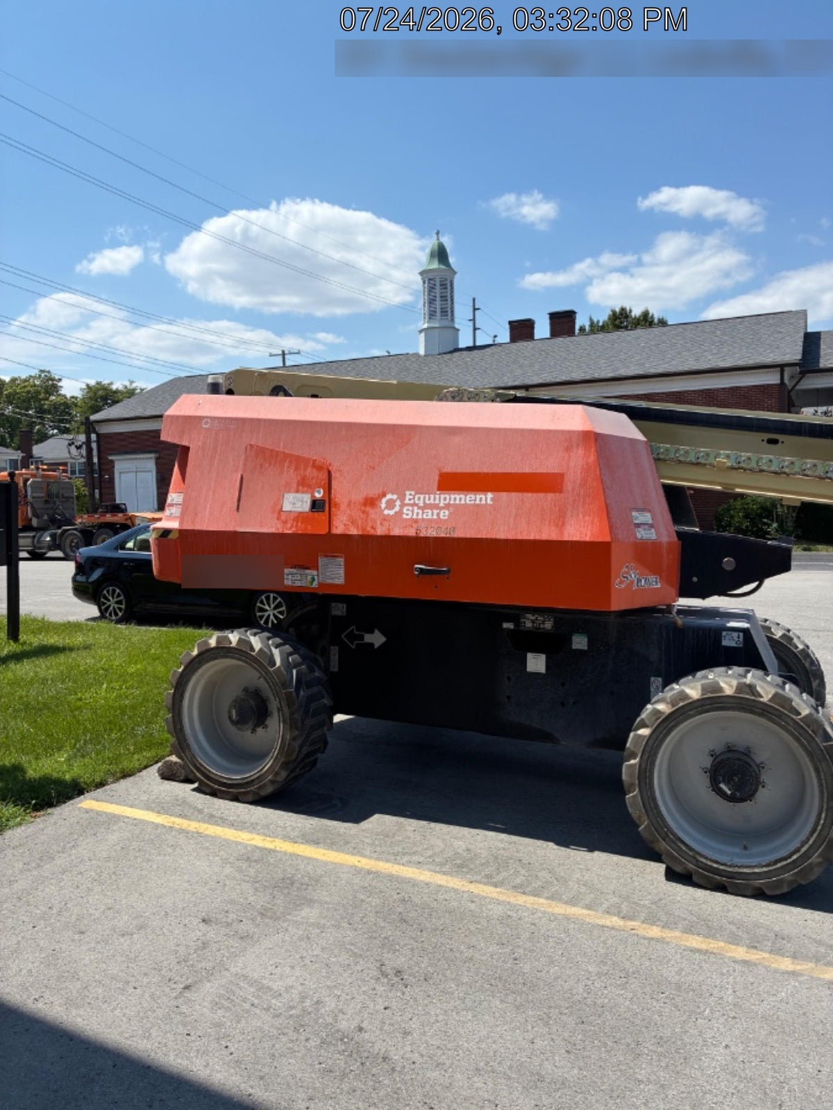 2025 JLG 660SJ