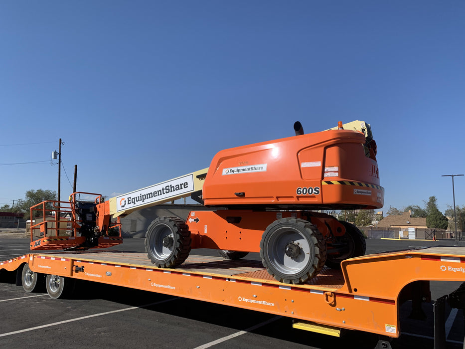 2020 JLG 600S