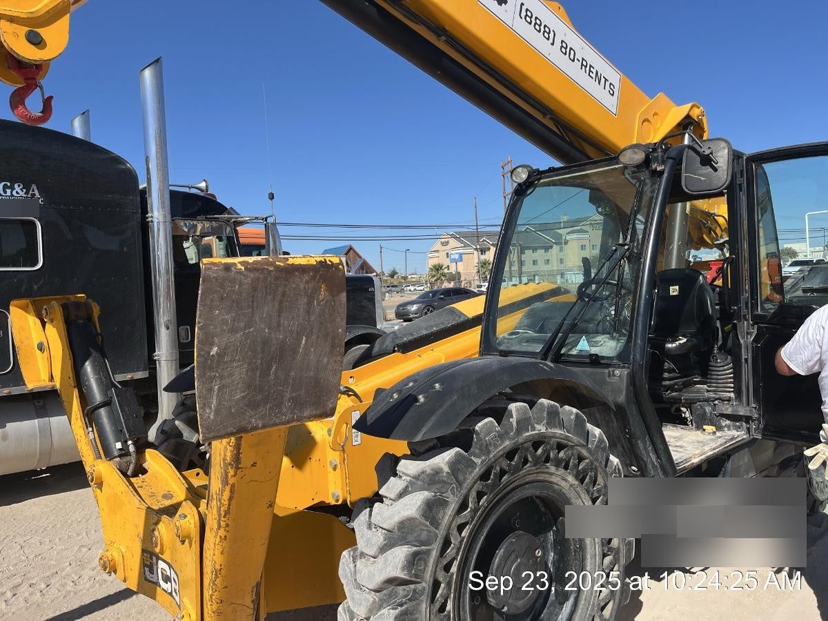 2022 JCB 510-56