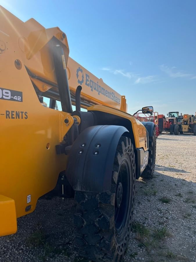 2024 JCB 509-42