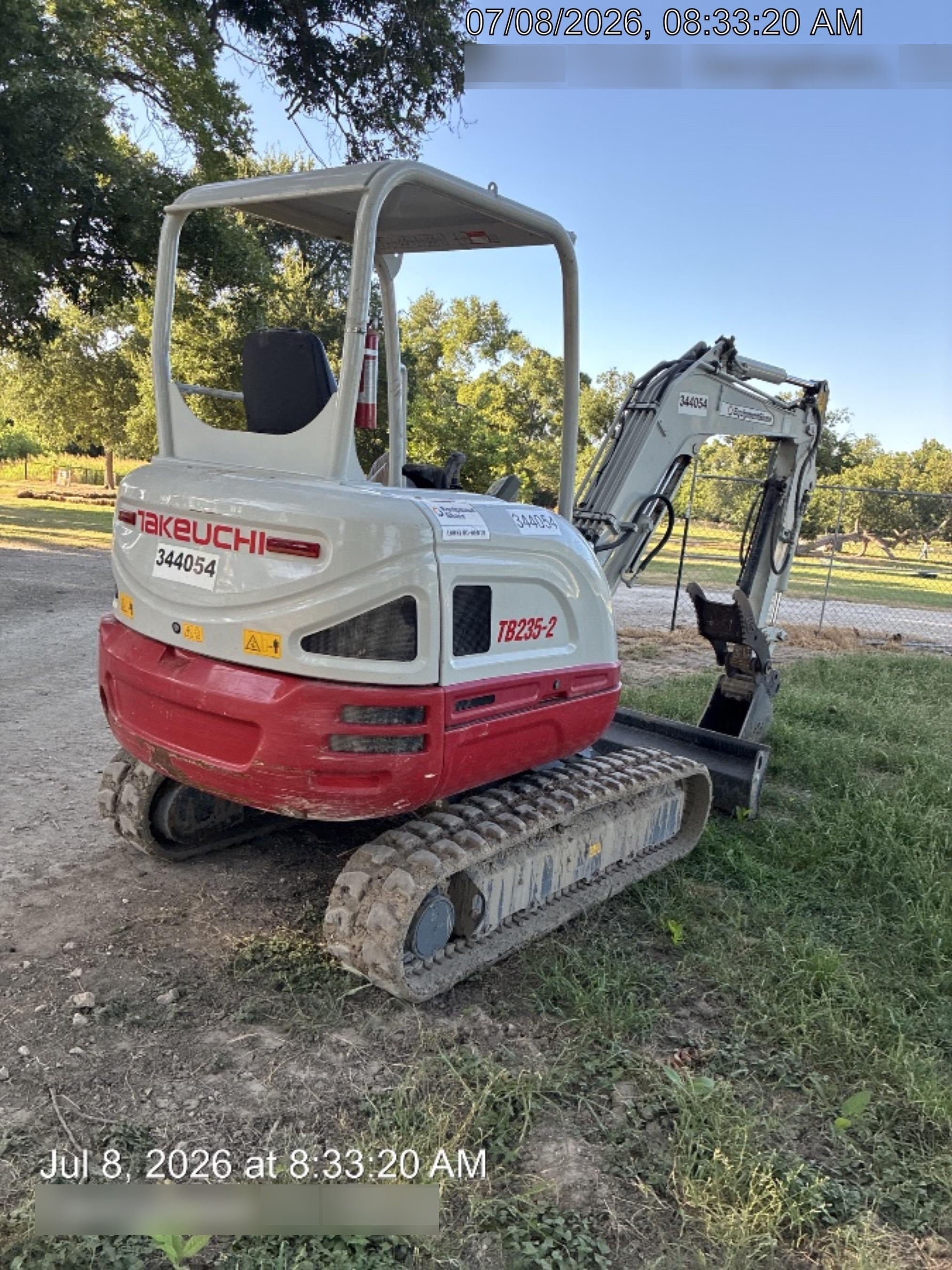 2023 TAKEUCHI TB235-2R