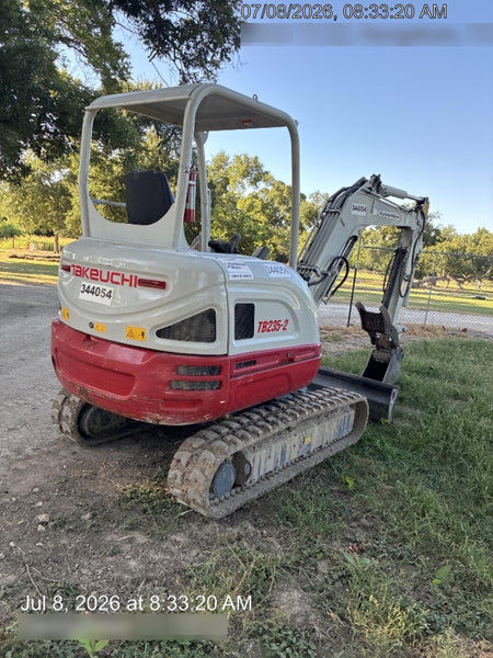 2023 TAKEUCHI TB235-2R