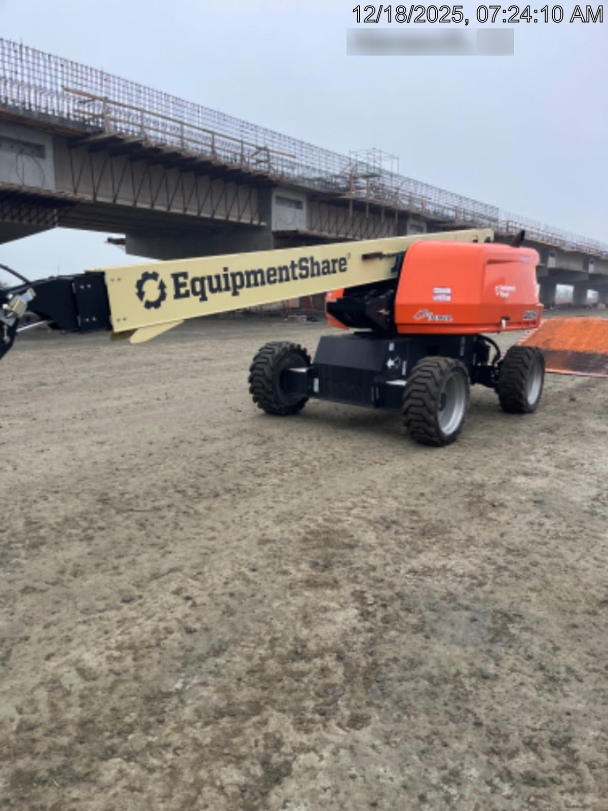 2025 JLG 660SJ