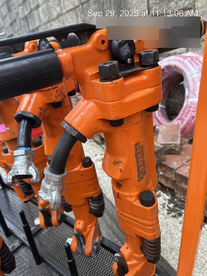 2023 MICHIGAN PNEUMATIC ES-TPB60-118-TRACKER