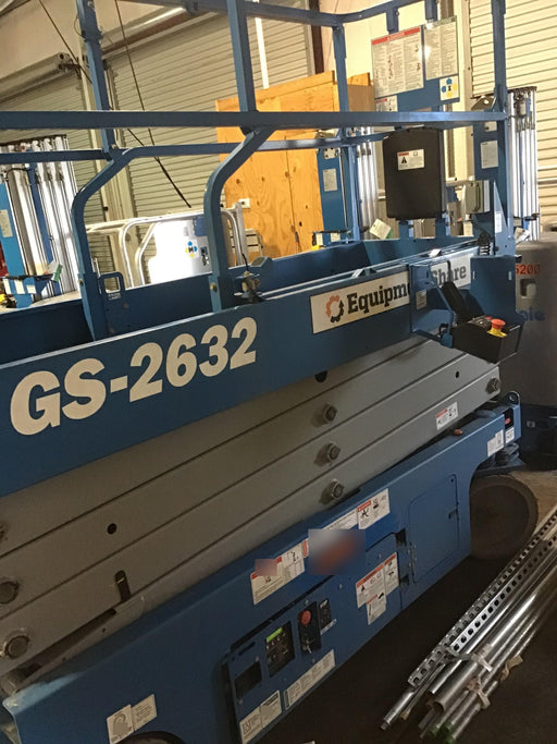 2020 Genie GS-2632 Standard, Folding half height swing gate