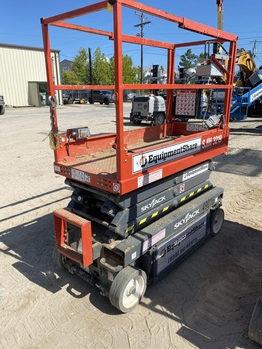 2019 Skyjack SJIII-3219 Standard Options, Trojan Batteries