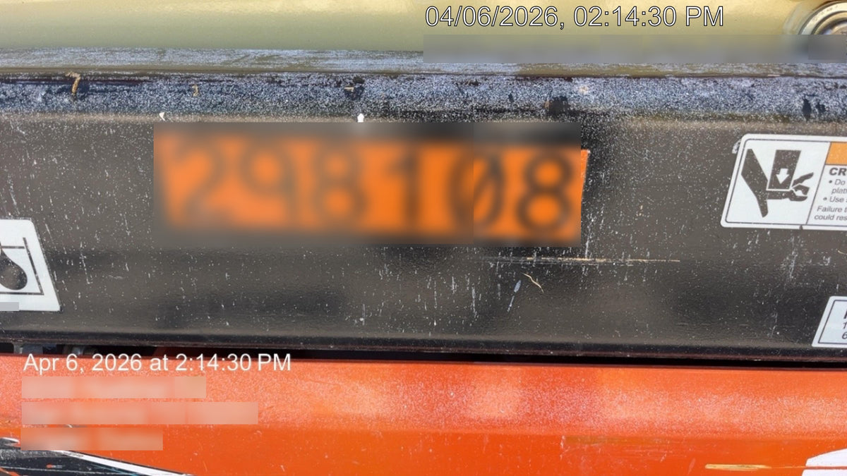 2023 JLG ES1932