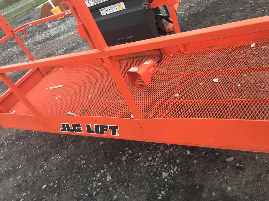 2019 JLG 460SJ