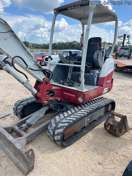 2021 TAKEUCHI TB235-2R
