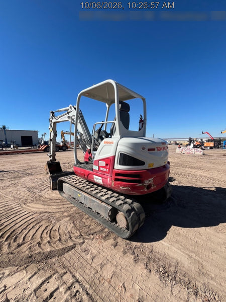 2021 TAKEUCHI TB250-2