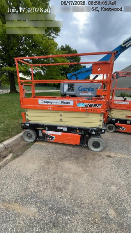 2022 JLG ES2632