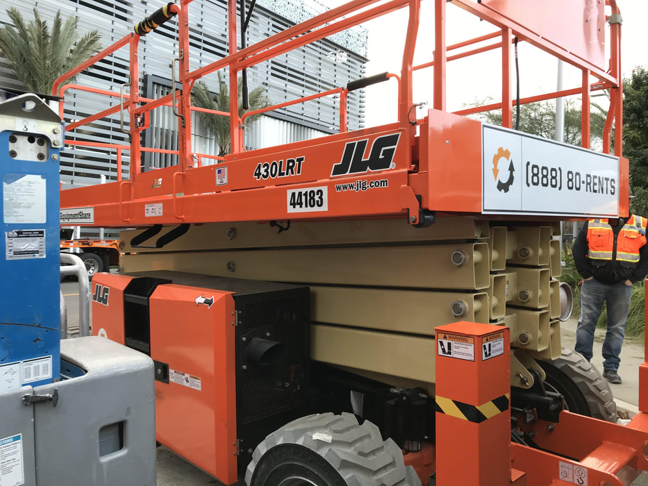 2019 JLG 430LRT