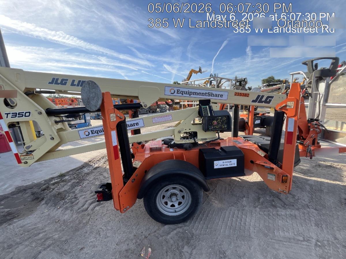 2022 JLG T350