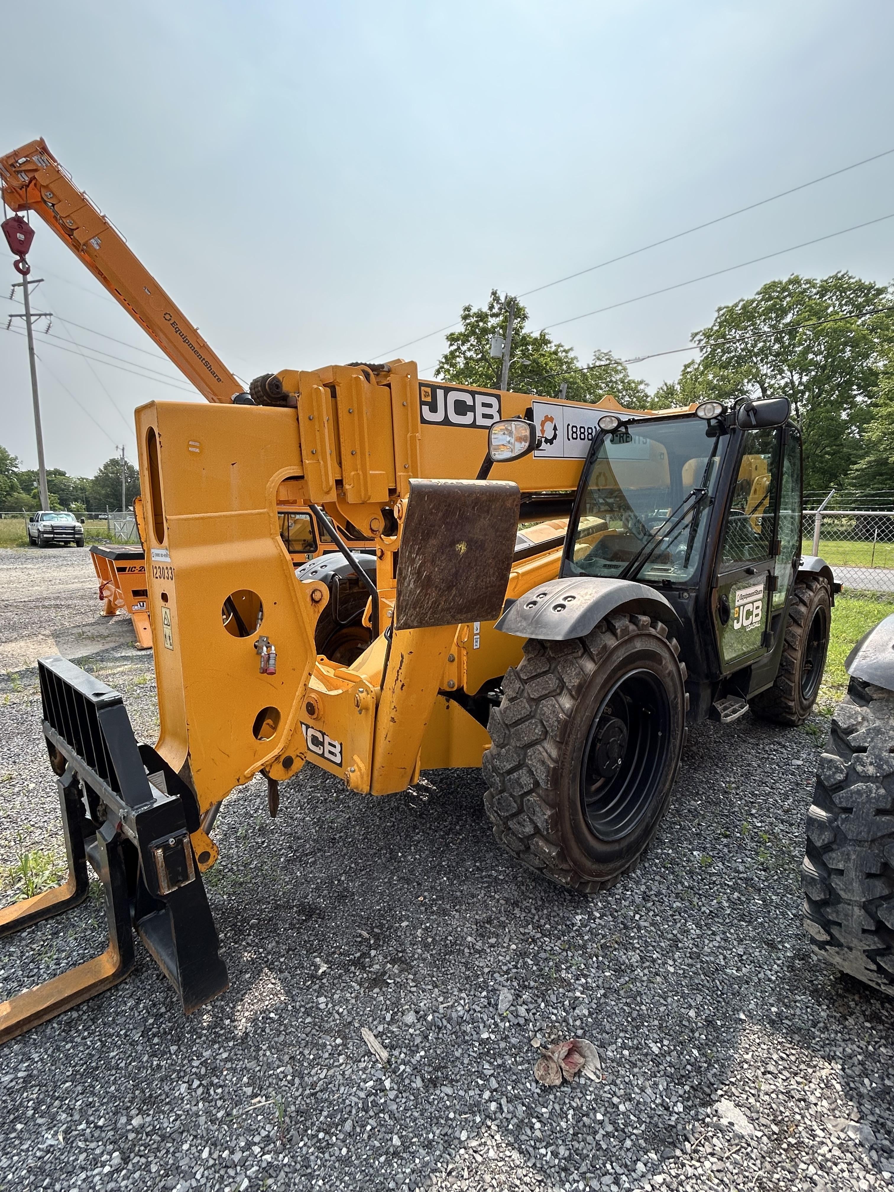 2021 JCB 512-56