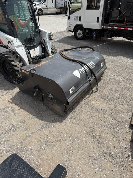 2020 PALADIN Sweepster SB72