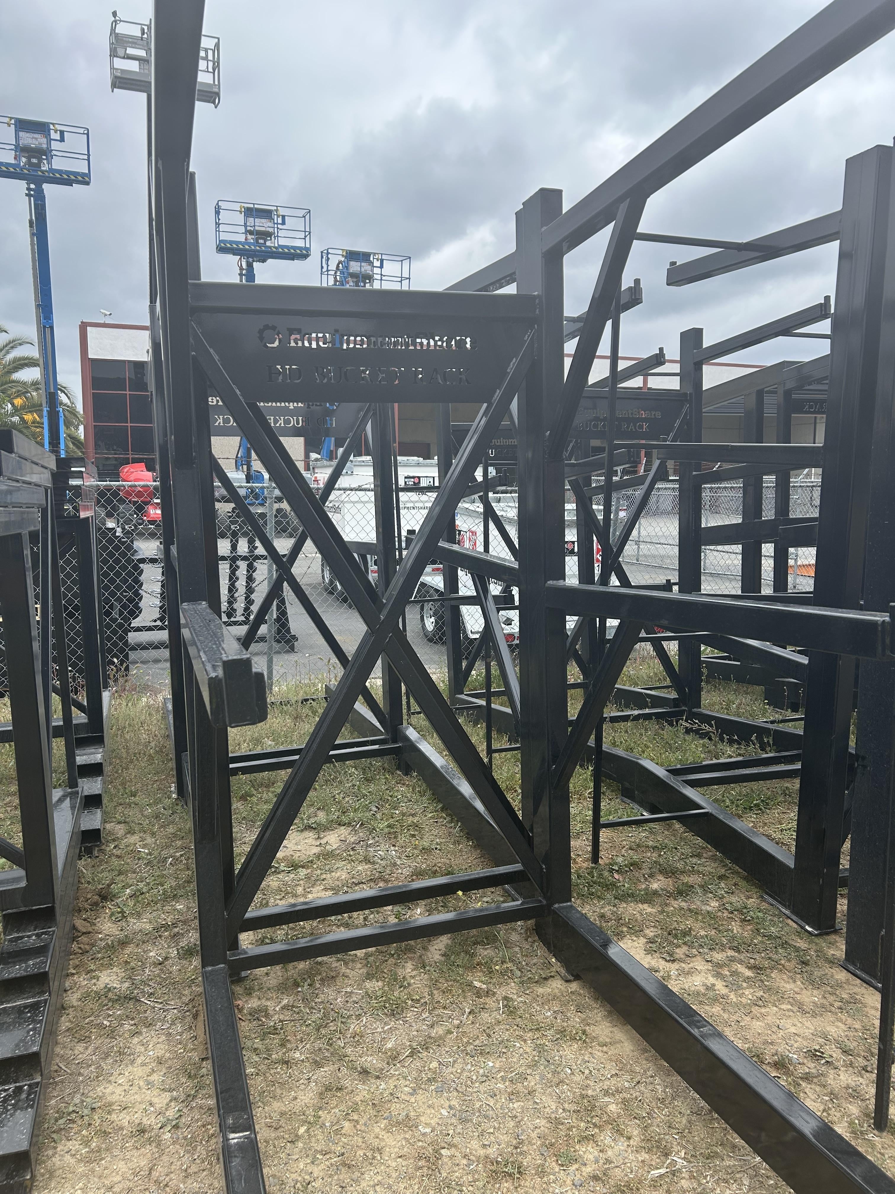 2025 FLUID POWER SUPPORT Heavy Duty Three Bucket Rack