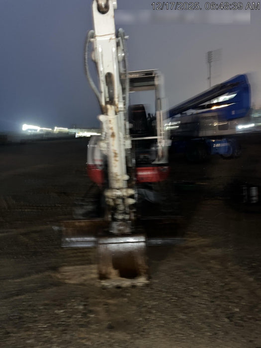 2023 TAKEUCHI TB235-2R