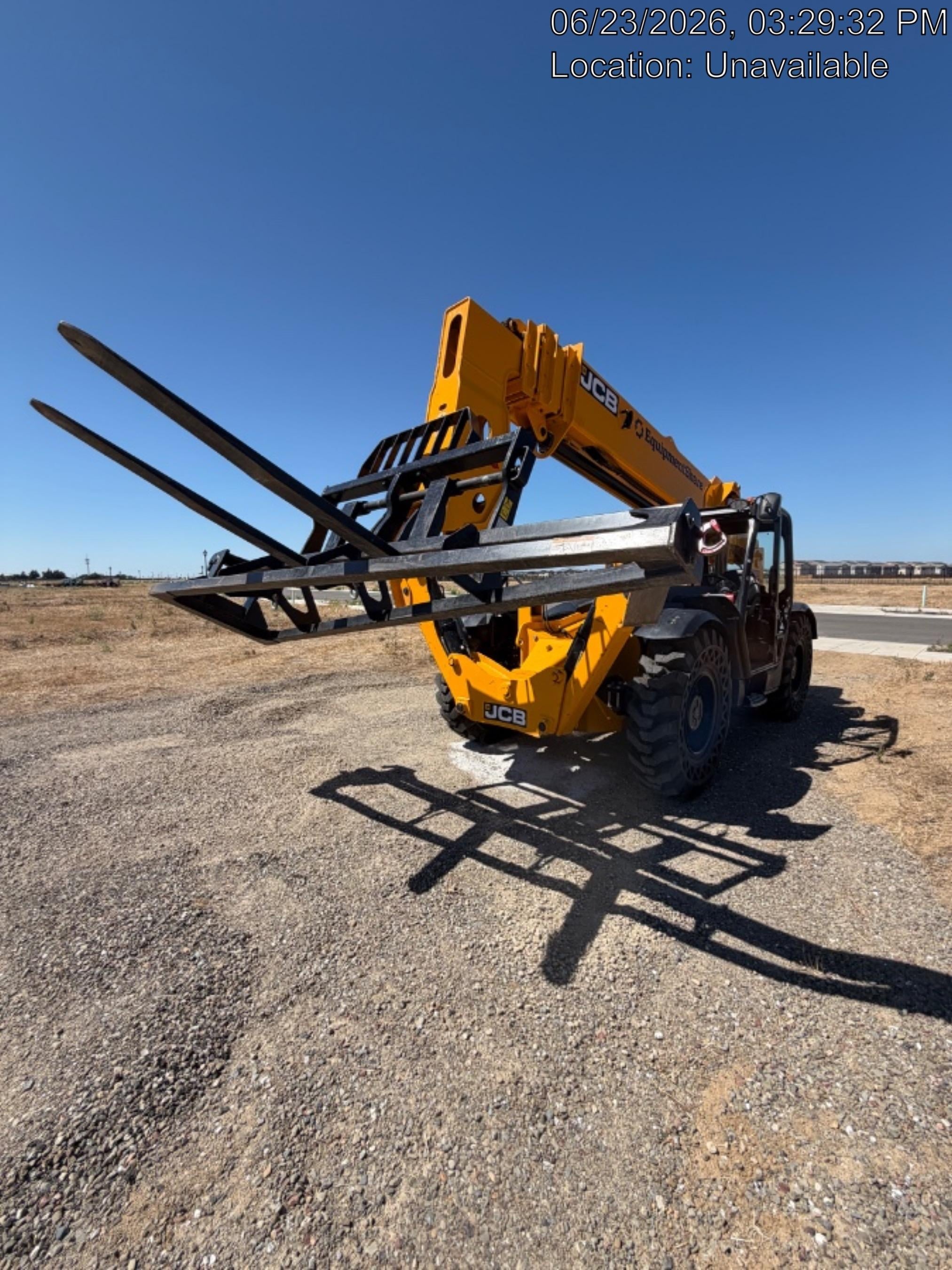 2024 JLG 1001275853